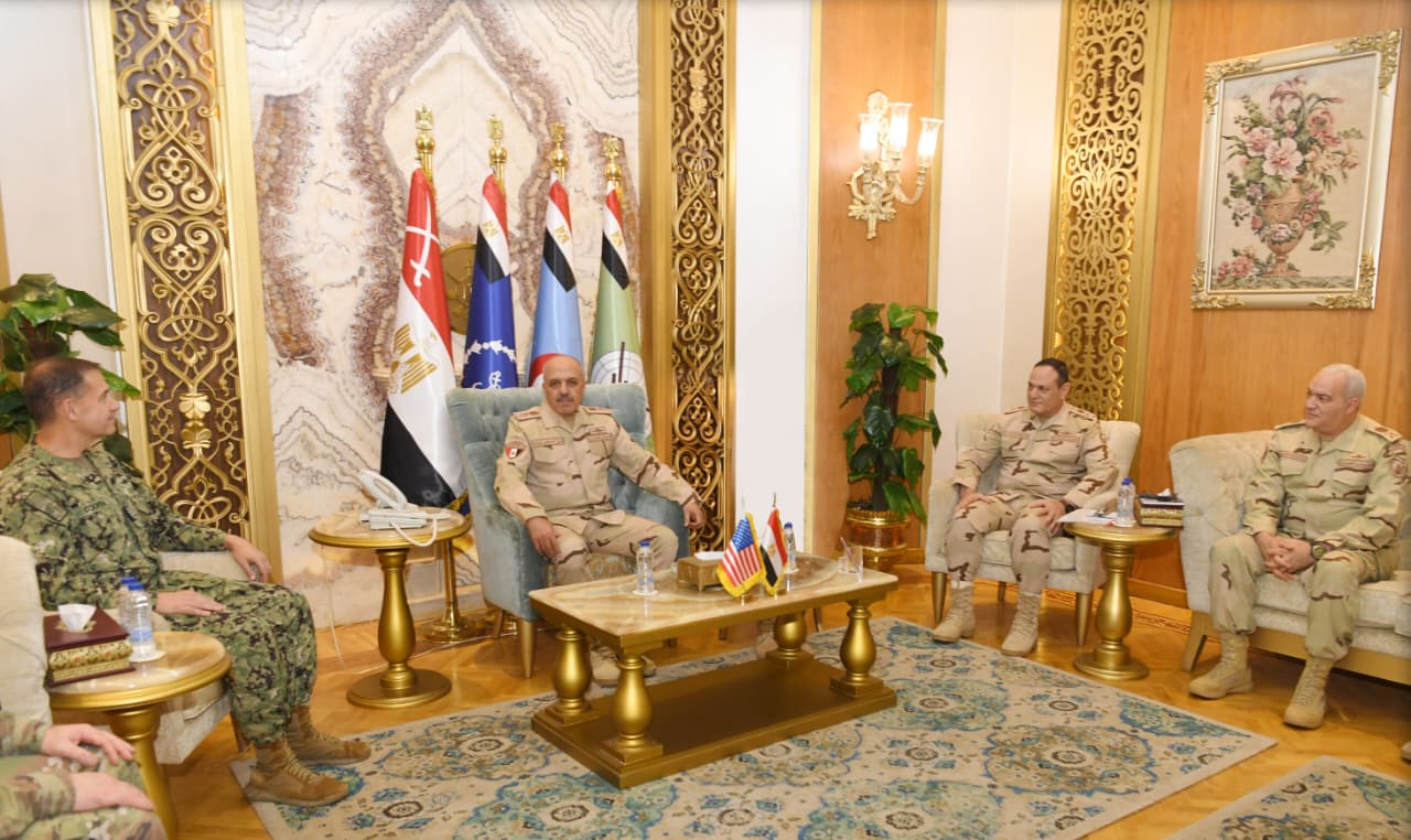 fb425cce-46c8-48a4-8037-1d0931811a8b