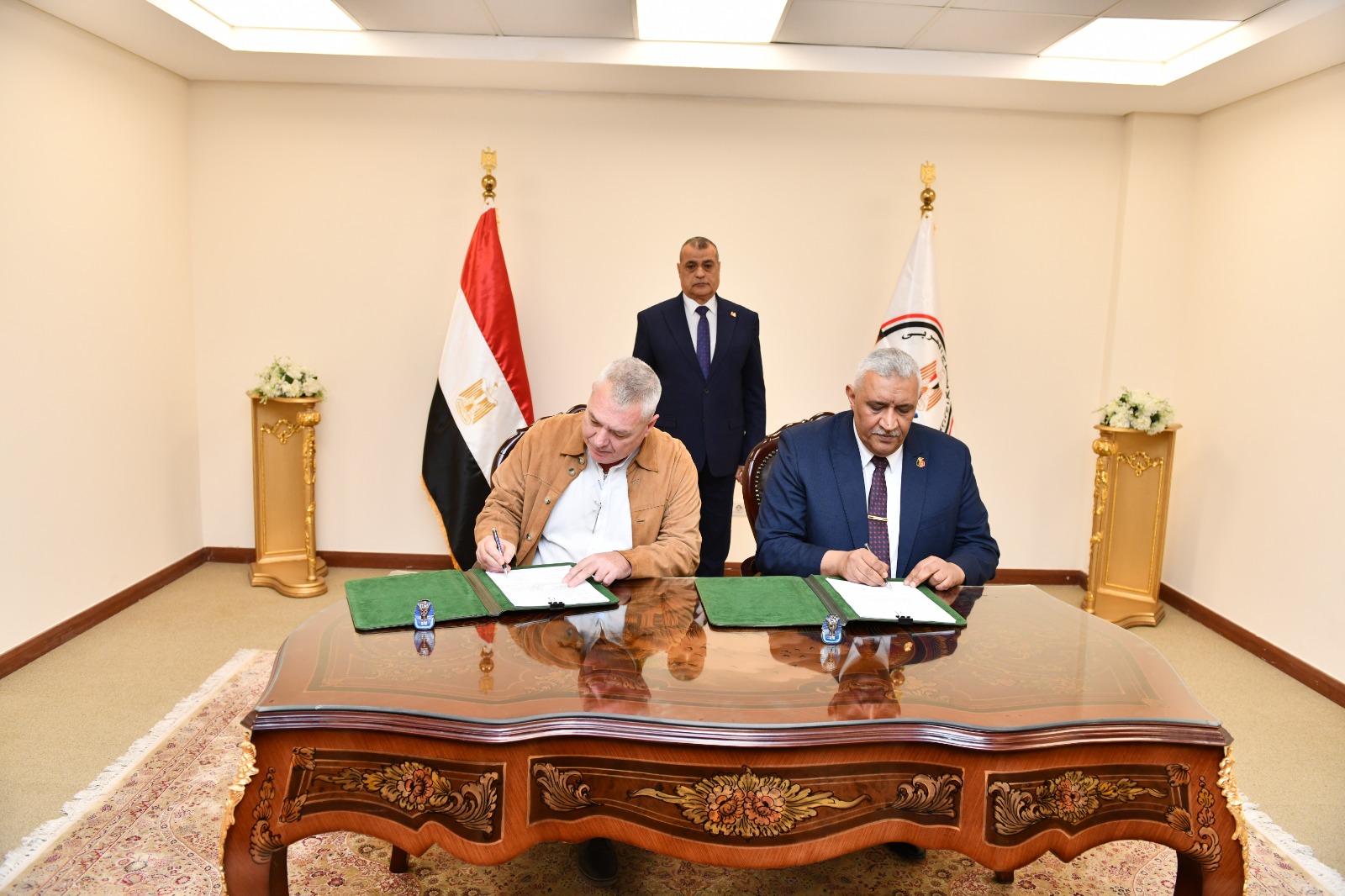 6ef4e9bb-e902-4bb2-b1b6-839a61a90337