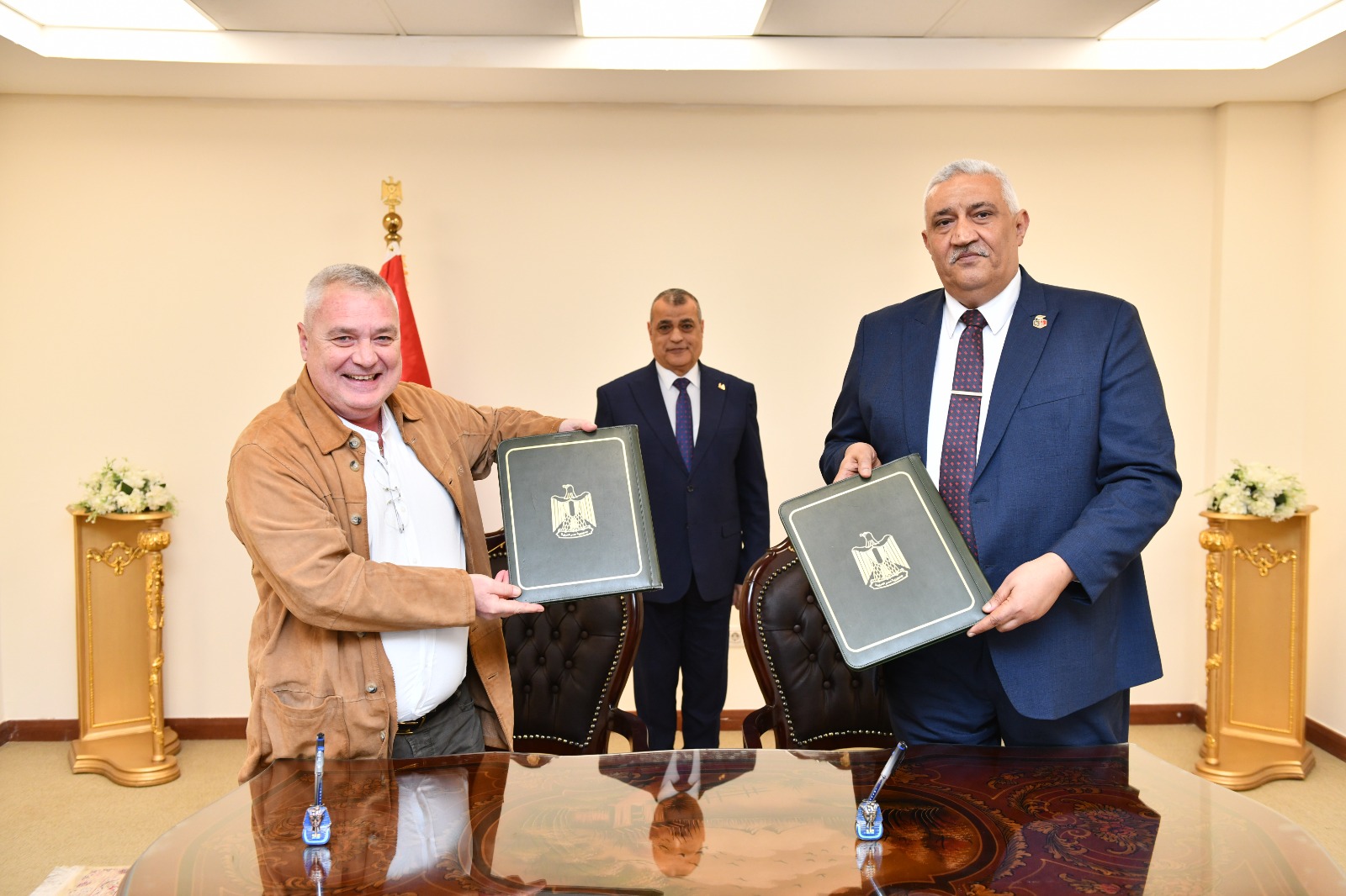 5551d019-2f3e-4f46-9f25-acf82199823f