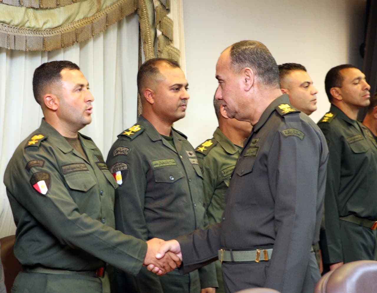 6ef73f2f-a2e7-4ad7-940c-13f7f115693e