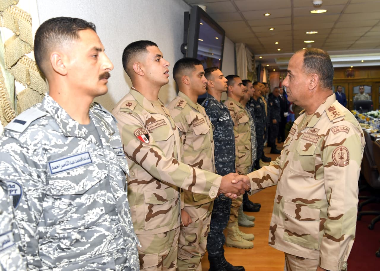 200046ee-d923-45ef-8e67-3b0918a406c3