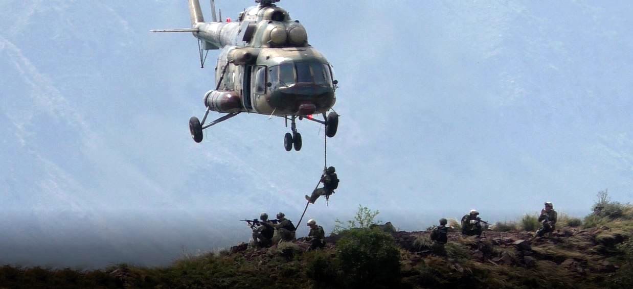 جانب من الحدث 