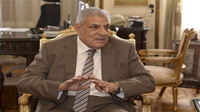 وزير المالية يعرض على محلب تعديلات الضريبة على المبيعات