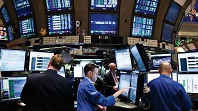 عجز الميزانية الأمريكية ينخفض 14% في 2015