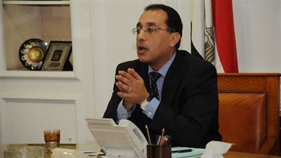 وزير الإسكان: خطة عاجلة لزيادة تغطية صرف صحى القرى 33% فى عامين فقط