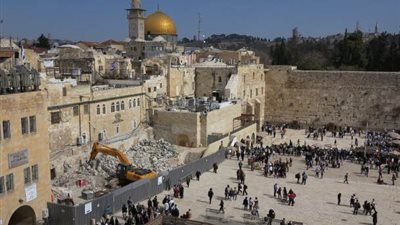 إسرائيل تقرر منح 8 آلاف تصريح عمل للفلسطينيين