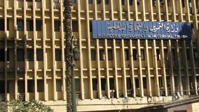 المجمعات الاستهلاكية بالمناطق العشوائية خارج نطاق الخدمة