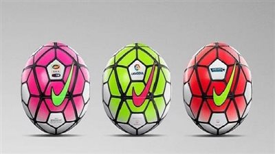 كشف النقاب عن كرة القدم الجديدة 