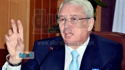 وزير التعليم العالي يفتتح كليات 