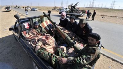 مسلحون أكراد يضرمون النيران في 13 سيارة بجنوب شرقي تركيا