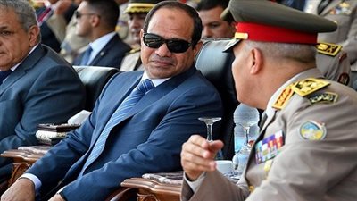 وزير الدفاع يصدق على نتيجة خريجي الدفعة 82 طيران 