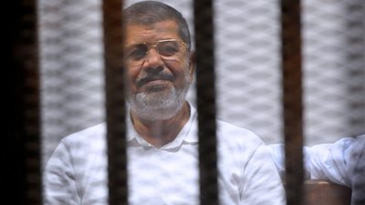 الدفاع في قضية محاكمة مرسي بـ