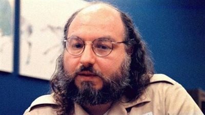 المواطن اليهودي الأمريكي يوجه الشكر لوكلاء الدفاع عنه