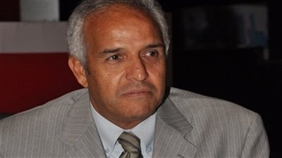 نائب الزمالك السابق يطالب بإهداء درع الدوري لضحايا الدفاع الجوي