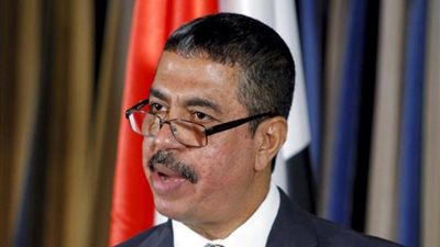 بحاح يدعو إلى توحيد الجهود الدولية لإيقاف 