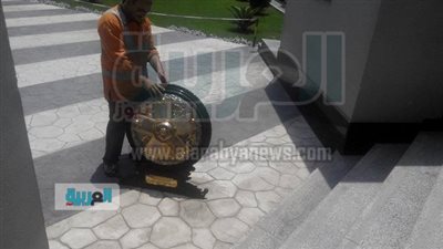 بالصور.. درع الدورى يصل إلي الجبلاية