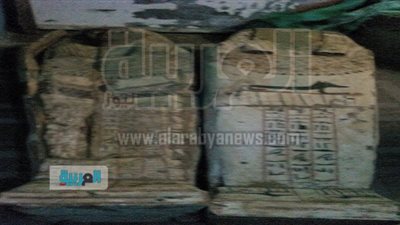 ضبط تابوتين بمومياوتين و19 قطعة أثرية في المنيا 