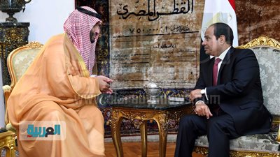 بالصور.. جلسة مباحثات ثنائية بين 