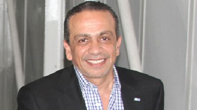 الجناينى ساخرا: مباراة الأهلي وإنبي في حفل تأبين 