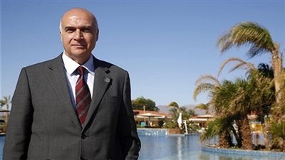 وزيرا السياحة والآثار يتفقدان مشروع تطوير أبار عيون موسى