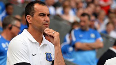 مدرب ايفرتون: ديلوفو قد يغيب عن المباراة الأولى بالموسم الجديد