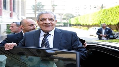 الإمارات تسلم الحكومة المصرية 100 مدرسة و600 حافلة للنقل الجماعي