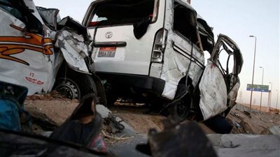 الطرق السريعة تحصد أرواح المواطنين.. أسفلت الغربية دماء على طول الخط.. أعمدة الإنارة مصابة 