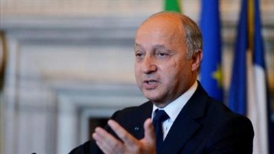 فرنسا ستتقدم بمشروع قرار أممي لحظر إلقاء البراميل المتفجرة على المدنيين في سوريا