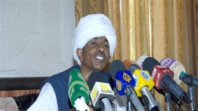 مساعد الرئيس السوداني يؤكد أهمية مشاركة الحركات المسلحة في الحوار الوطني