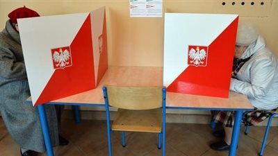 بدء التصويت في الانتخابات البرلمانية ببولندا