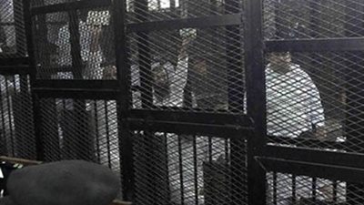 بطلان التحقيقات وانتفاء الدليل أهم دفوع محامي متهمي 