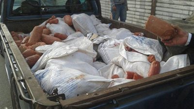 ضبط 800 كيلو مجمدات غير صالحة للاستخدام الآدمي بالعبور 