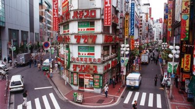 اليابان تحث الآسيان على العمل لتحقيق السلام في بحر الصين الجنوبي