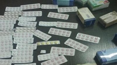 ضبط 979 قرص منشط جنس بحوزة تاجر عطور بمطروح