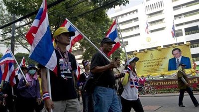 فتح مراكز الاقتراع للانتخابات التشريعية في ميانمار