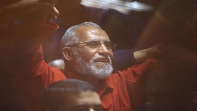 قبول طعن بديع و قيادات الإخوان في أحكام 