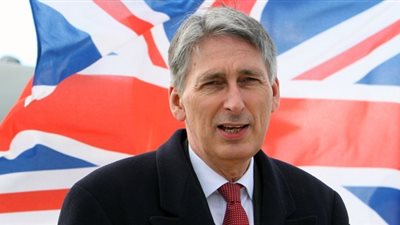 هاموند يطالب 