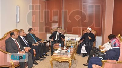 بالصور.. وزير الأوقاف يلتقي أئمة بني سويف 