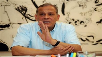 أنور السادات يدعو 