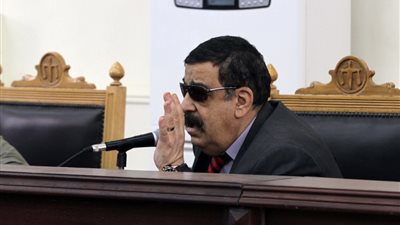 بدء جلسة محاكمة 21 متهمًا بـ