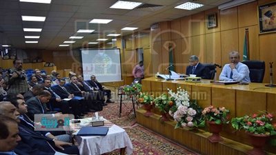 محافظ المنيا: تعيين مساعد لوزير الإسكان لإنجاز مشاريع الصرف