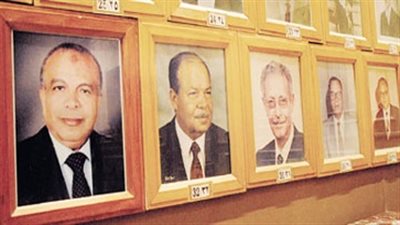 صورة الكتاتني تثير الغضب بين الأوساط السياسية..