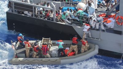 خفر السواحل اليونانية تعثر على 300 لاجئ مختبيئن قبالة تركيا