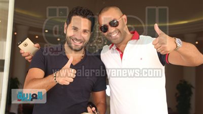 بالصور.. وسام بريدي يدعم السياحة من شرم الشيخ