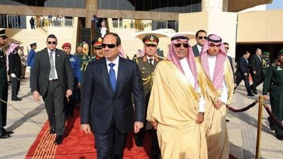 السيسي يختتم زيارته للسعودية بعد المشاركة في قمة الدول العربية اللاتنية
