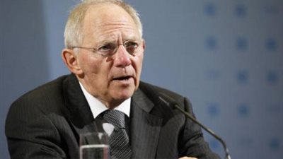 وزير المالية الألماني يحذر من مغبة استمرار تدفق موجات اللاجئين