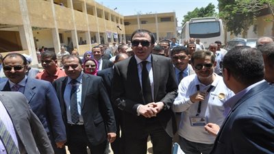 محافظ بني سويف يتفقد قرية طما فيوم