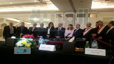 وزيرة الهجرة.. جولة خليجية من أجل المصريين.. رابط إلكتروني بين مصر والكويت.. مشاكل الناخبين في الإمارات 