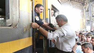 وزير النقل يتفقد محطة سكة حديد طنطا 