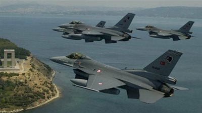 تركيا تشن عملية جوية ضد أهداف داعش في سوريا